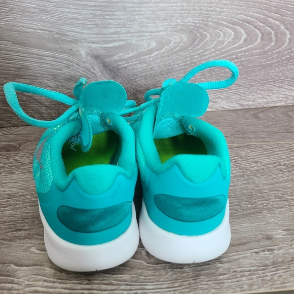 Nike kids toddler free rn shoes sz 10.5 - Picture 4 of 6
